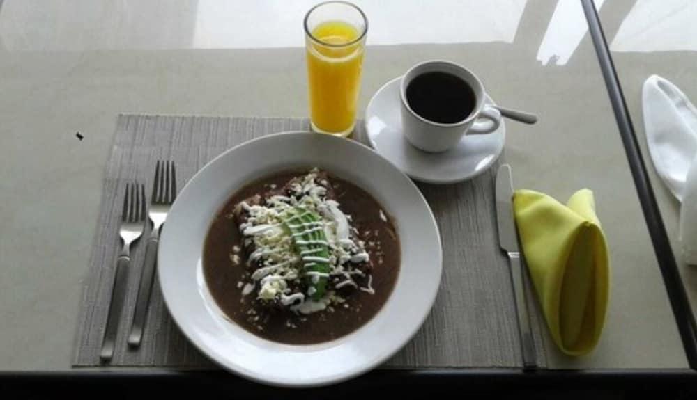 Villa las Margaritas Plaza Cristal Xalapa Esterno foto